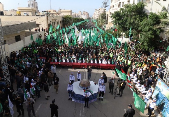 Palästinenser feiern 34. Jahrestag der Hamas-Gründung