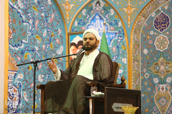 Jahrestag der Geburt von Sayyida Zainab (as.) in Qom gefeiert