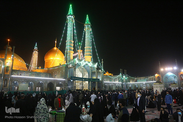 Jahrestag der Geburt von Sayyida Zainab (as.) in Qom gefeiert