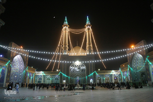 Jahrestag der Geburt von Sayyida Zainab (as.) in Qom gefeiert
