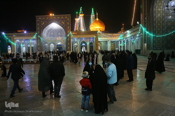 Jahrestag der Geburt von Sayyida Zainab (as.) in Qom gefeiert