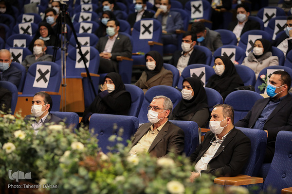 Teheran begeht den Tag der Pflegenden