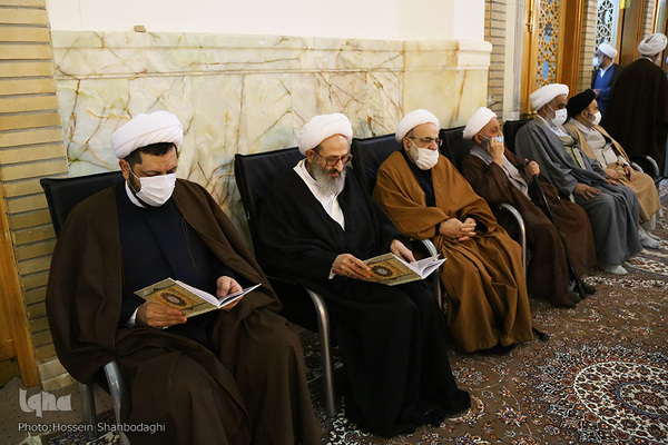 Qom: Festakt zum ersten Todestag von Allama Misbah