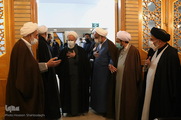 Qom: Festakt zum ersten Todestag von Allama Misbah