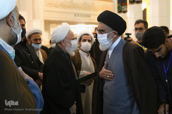 Qom: Festakt zum ersten Todestag von Allama Misbah