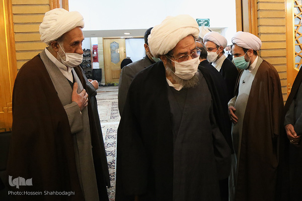 Qom: Festakt zum ersten Todestag von Allama Misbah