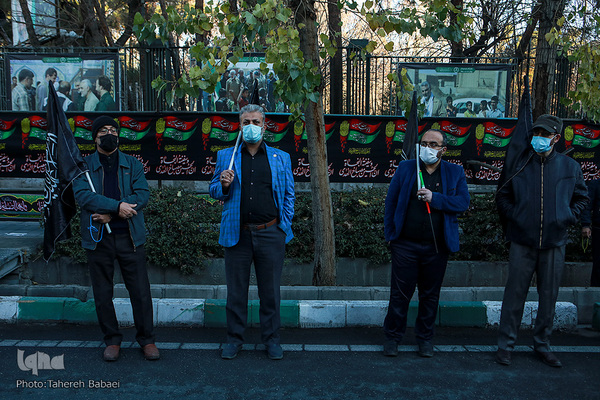 Überreste von 150 Märtyrern der „Heiligen Verteidigung“ in Teheran beigesetzt