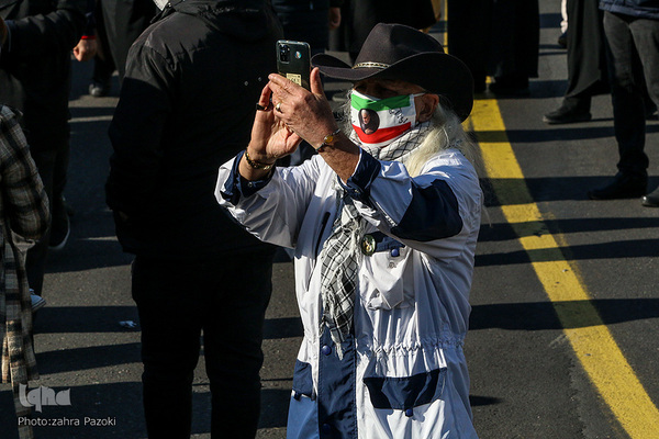 Überreste von 150 Märtyrern der „Heiligen Verteidigung“ in Teheran beigesetzt