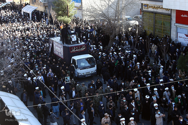 Qom nimmt Abschied von Ayatollah Safi Golpaygani