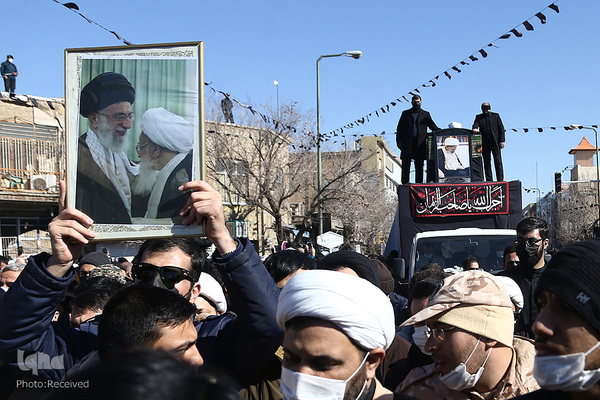 Qom nimmt Abschied von Ayatollah Safi Golpaygani