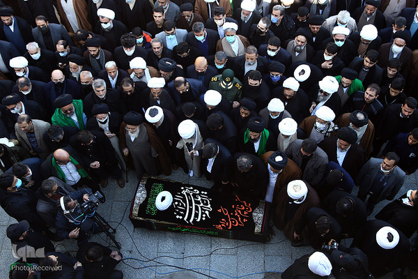 Qom nimmt Abschied von Ayatollah Safi Golpaygani