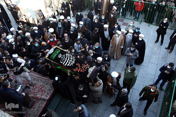 Qom nimmt Abschied von Ayatollah Safi Golpaygani