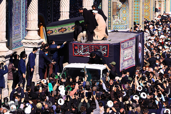 Qom nimmt Abschied von Ayatollah Safi Golpaygani