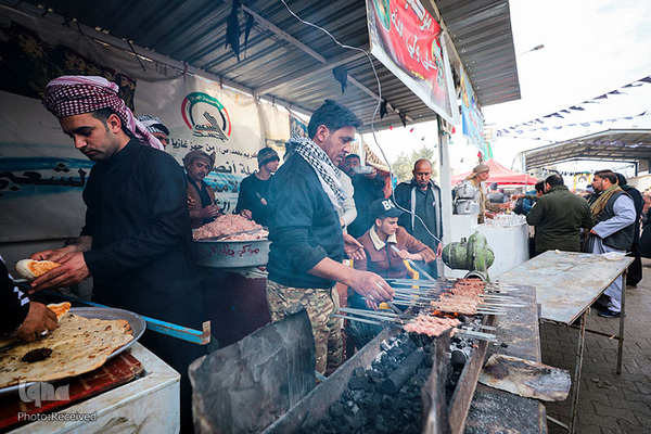 Schiiten trauern um Imam Hadi (as.)