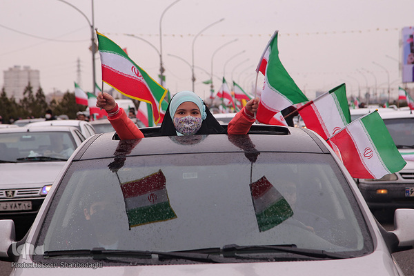 Autokorso zieht durch Qom