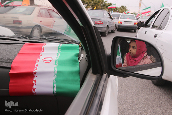 Autokorso zieht durch Qom