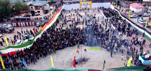 Tausende Muslime begehen den internationalen Al-Quds-Tag in Kargil