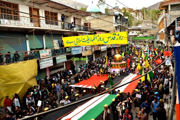 Tausende Muslime begehen den internationalen Al-Quds-Tag in Kargil