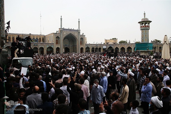 Ayatollah Fateminia in Qom beigesetzt