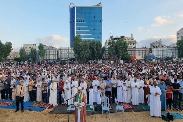 150.000 Muslime verrichten Gebet zum Opferfest in Al-Aqsa-Moschee + Fotos