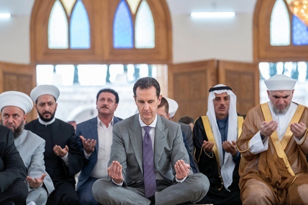 Syriens Präsident nahm am  Gebet zum Opferfest  teil