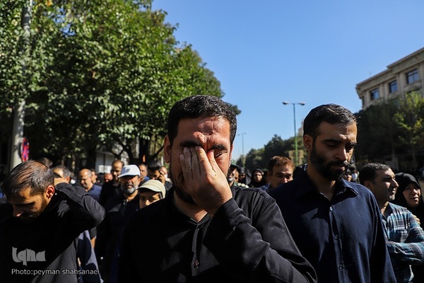 Isfahan nimmt Abschied von Ayatollah Mohammad Ali Naseri