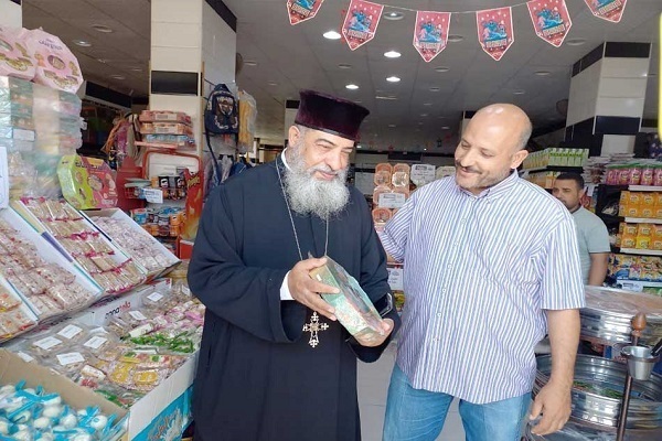 wundernswerte Aktion eines ägyptischen Priesters anlässlich des Geburtstages des Propheten