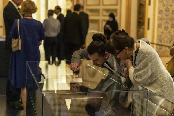 Ausstellung zeigt historischen Beitrag des Islams zur Welt