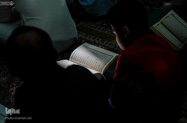 Koranlesung findet täglich im Heiligen Schrein von Imam Hussein (as.) statt