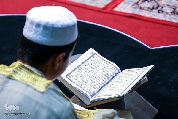 Koranlesung findet täglich im Heiligen Schrein von Imam Hussein (as.) statt