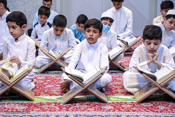 Koranlesung findet täglich im Heiligen Schrein von Imam Hussein (as.) statt