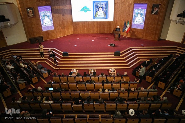 Gedenkveranstaltung zu Ehren von Ayatollah Fateminia