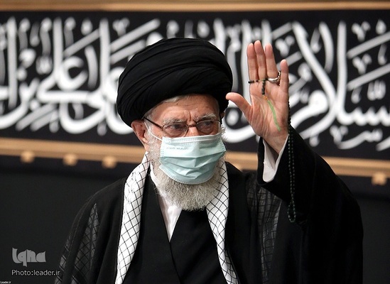 Trauerzeremonie zum Vorabend des 6. Muharram im Beisein von Imam Chamenei