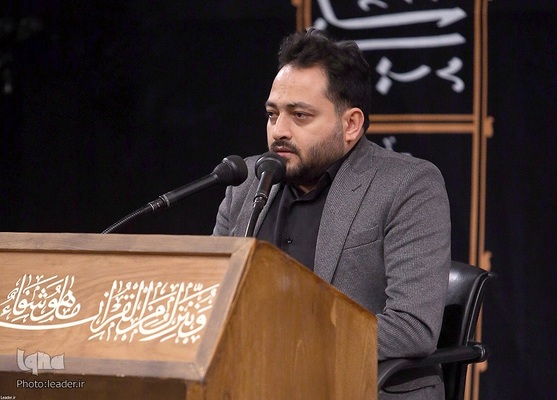 Trauerzeremonie zum Vorabend des 6. Muharram im Beisein von Imam Chamenei