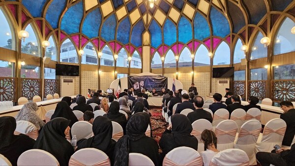 Gedenkzeremonien für den Präsidenten Irans in Thailand