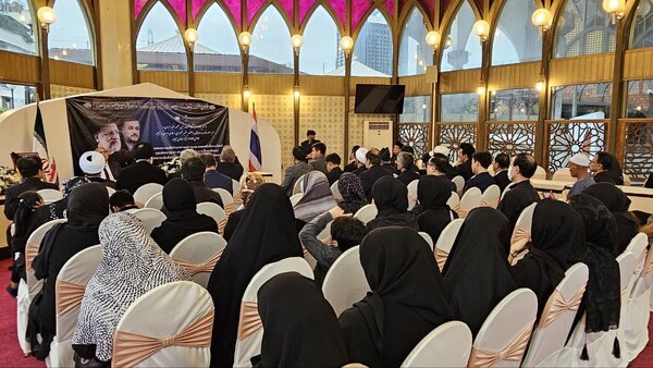 Gedenkzeremonien für den Präsidenten Irans in Thailand