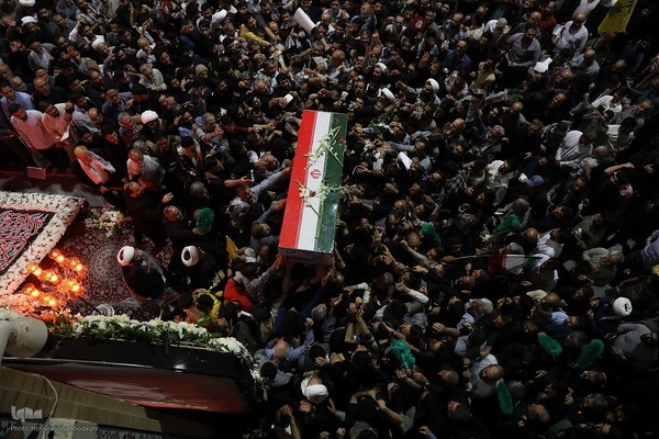 Qom verneigt sich vor Märtyrer Abbas Nilforushan