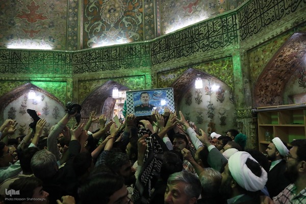 Qom verneigt sich vor Märtyrer Abbas Nilforushan