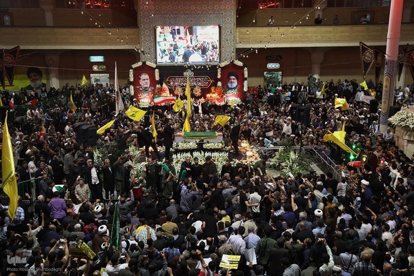 Qom verneigt sich vor Märtyrer Abbas Nilforushan