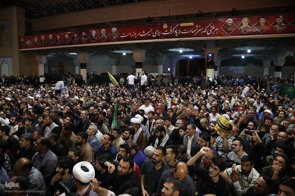 Qom verneigt sich vor Märtyrer Abbas Nilforushan