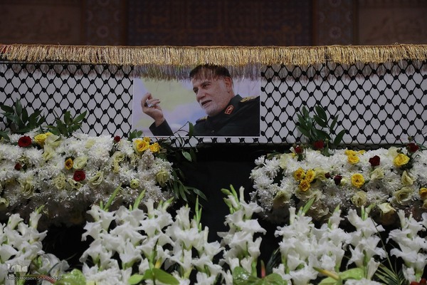 Qom verneigt sich vor Märtyrer Abbas Nilforushan