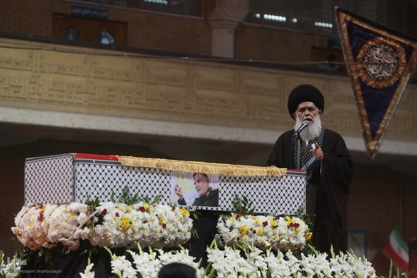 Qom verneigt sich vor Märtyrer Abbas Nilforushan