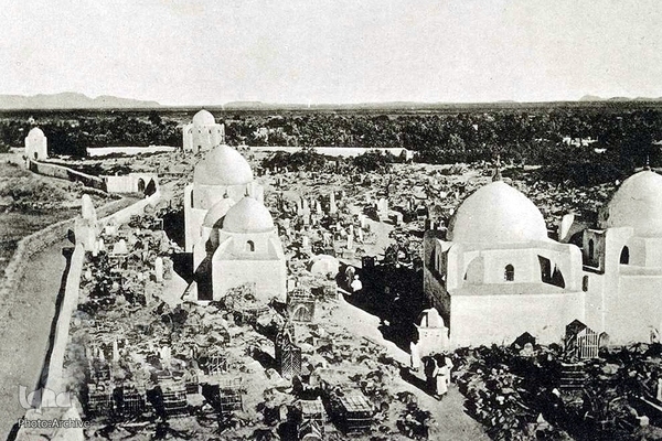 Friedhof Baqi und Gräber vor Zerstörung des Schreins