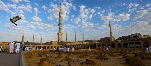 Friedhof Baqi und Gräber vor Zerstörung des Schreins