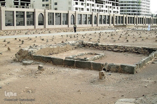 Friedhof Baqi und Gräber vor Zerstörung des Schreins