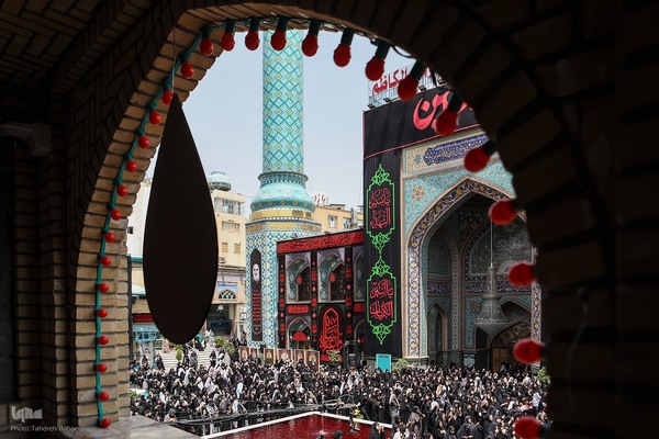 Teheraner trauern um Imam Hussein (as.)