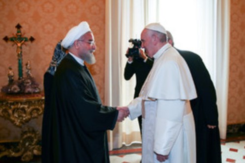 Iranian President Meets Pope in Vatican