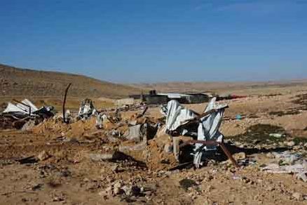 IOF Destroys Bedouin Mosque in Negev Desert