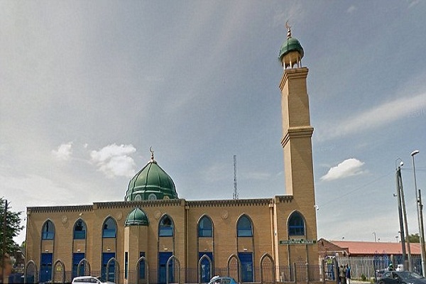 British Police Arrest Man for Posting Threats to Burn Mosques