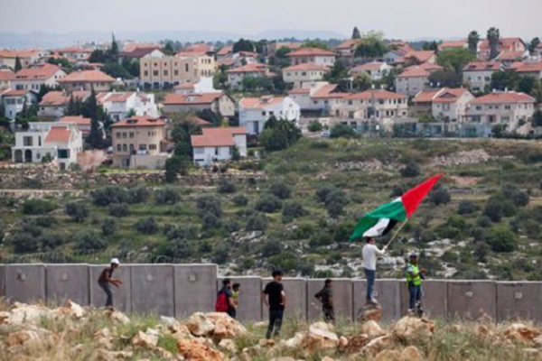 UN Delays Vote on Resolution against Zionist Settlements